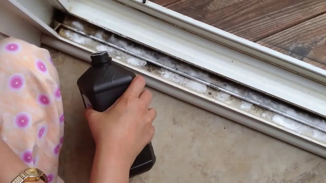 sliding-door-tracks
